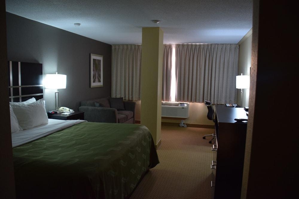 Quality Inn Bracebridge Exteriér fotografie