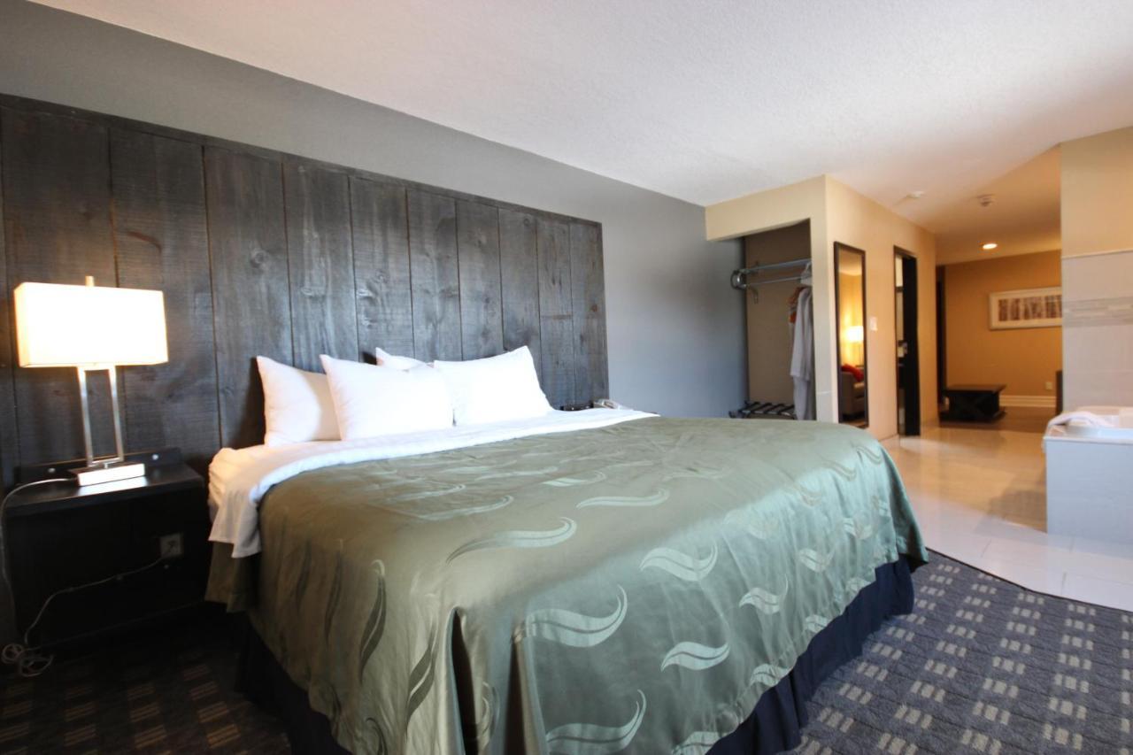 Quality Inn Bracebridge Exteriér fotografie
