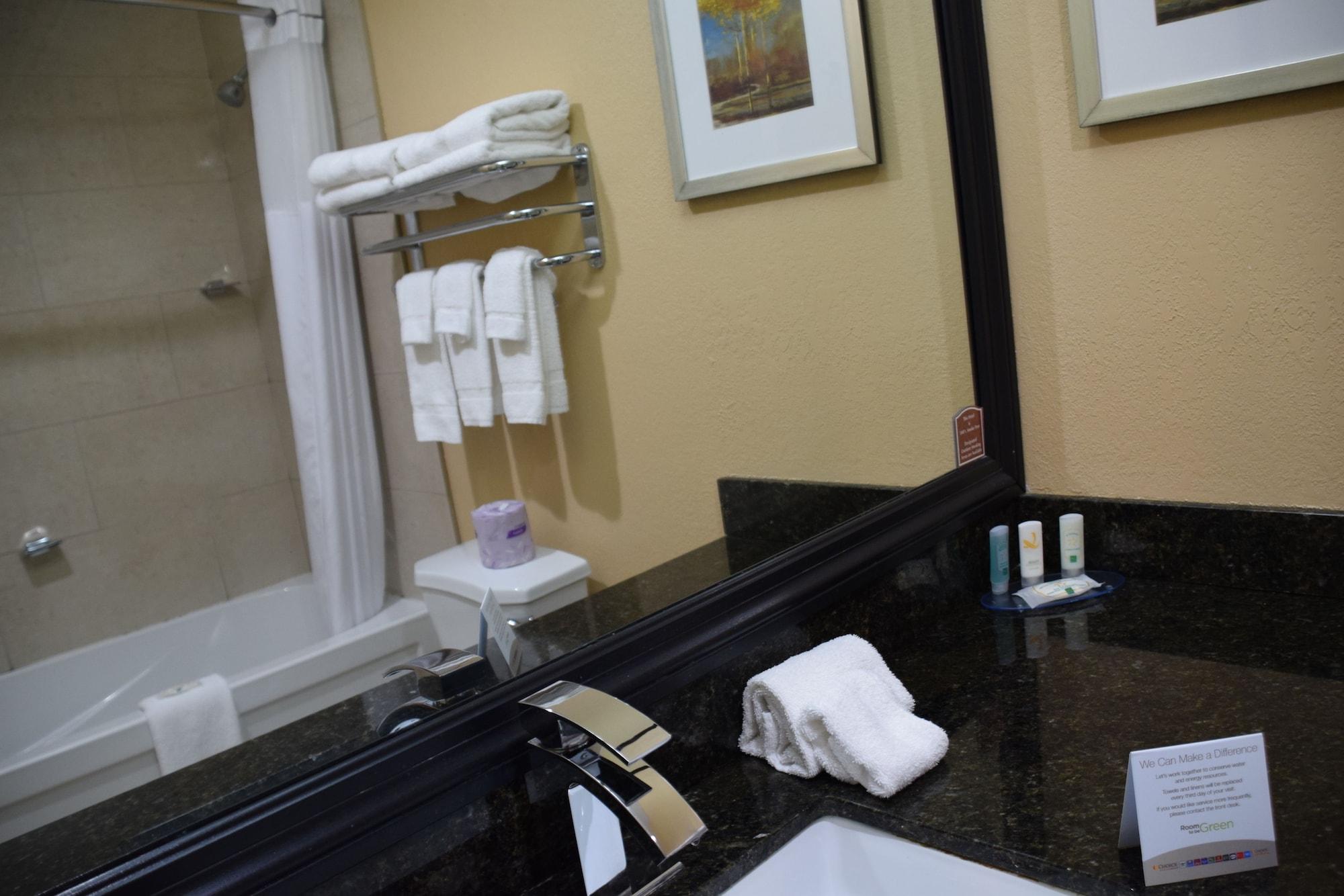 Quality Inn Bracebridge Exteriér fotografie