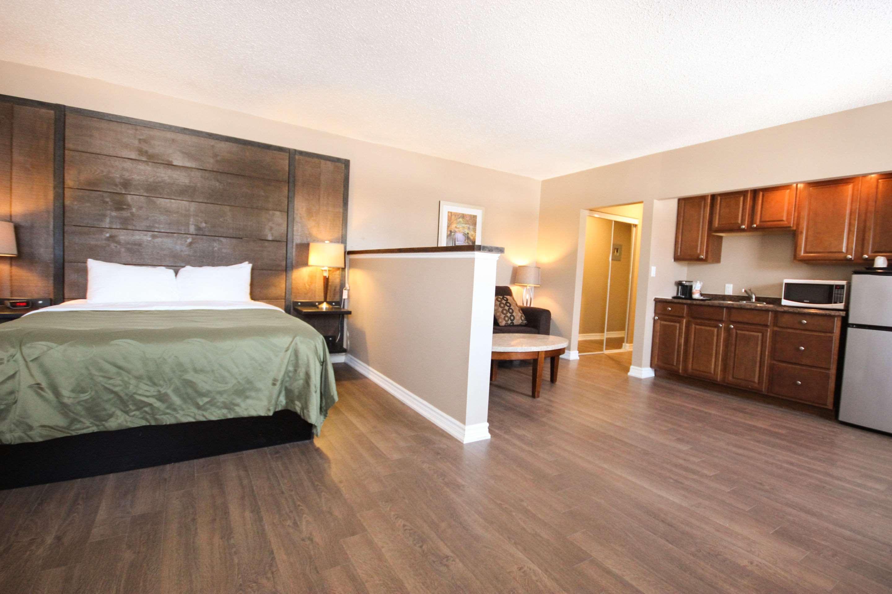 Quality Inn Bracebridge Exteriér fotografie