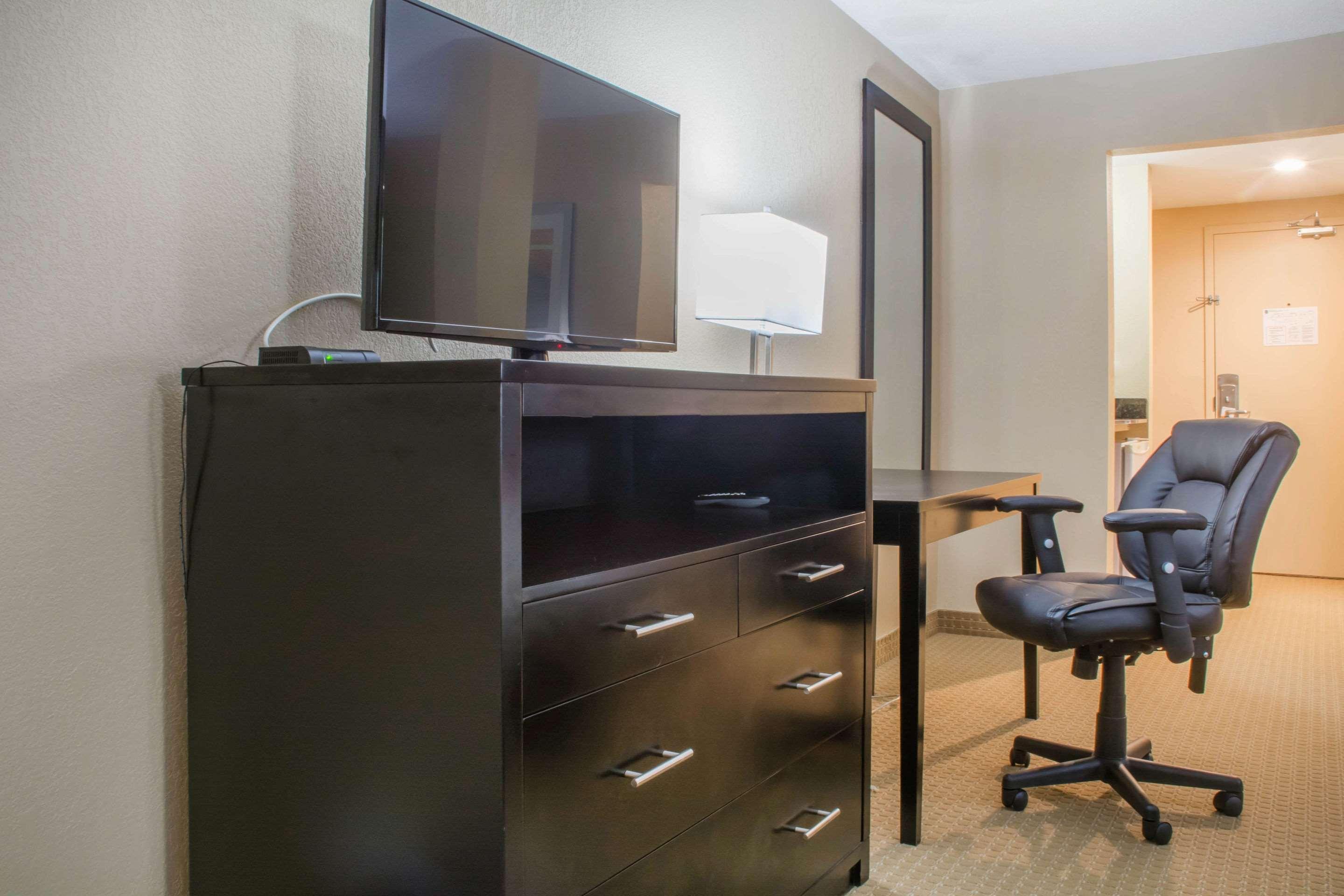 Quality Inn Bracebridge Exteriér fotografie